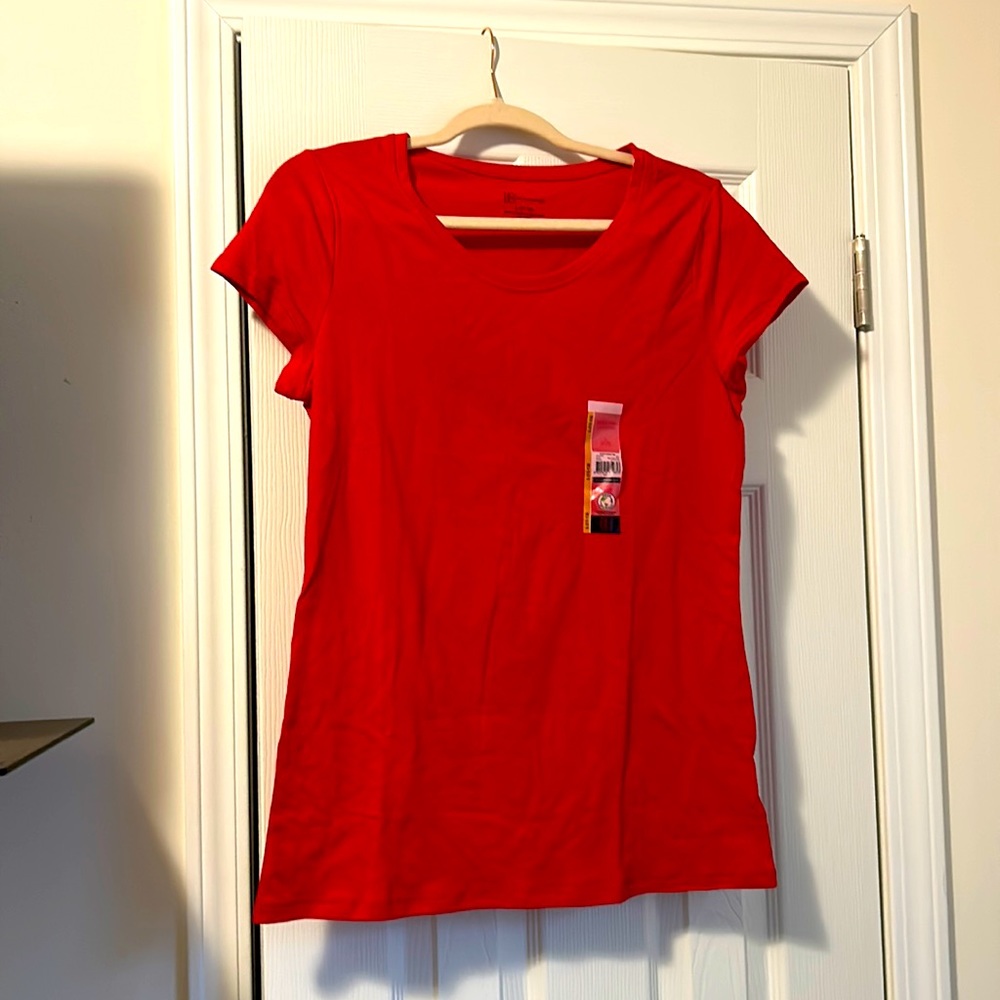 red t-shirt